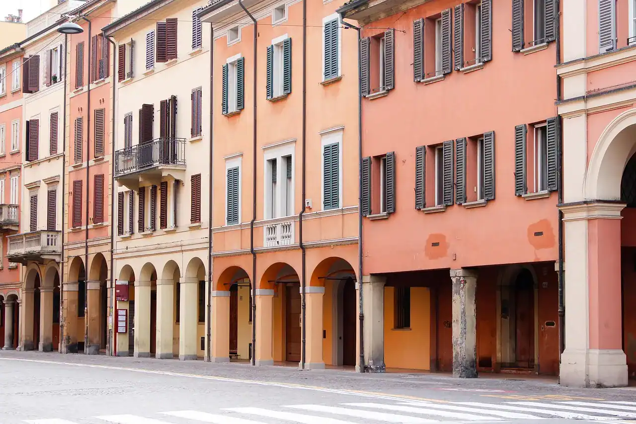 Gebouwen in Bologna in de beste hotels in Bologna.