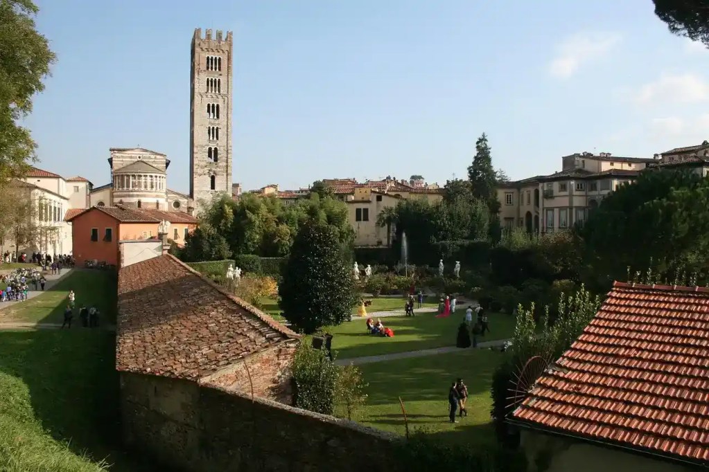 Dit is de Botanische tuin van Lucca (Orto Botanico)