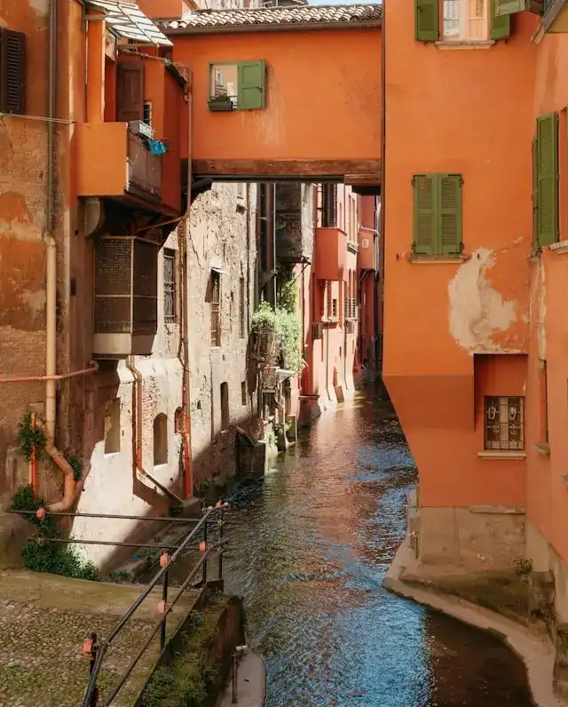 Finestrella di Via Piella, Bologna