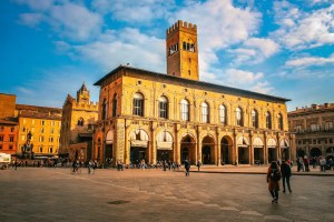één van de bezienswaardigheden in artikel: Wat te doen in Bologna