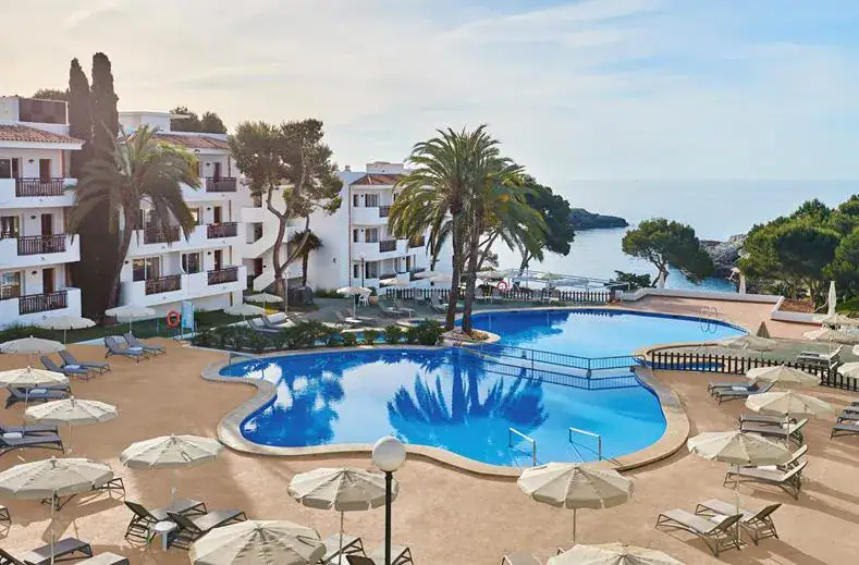 Zwembad van het Inturotel Cala Azul in Cala d'Or