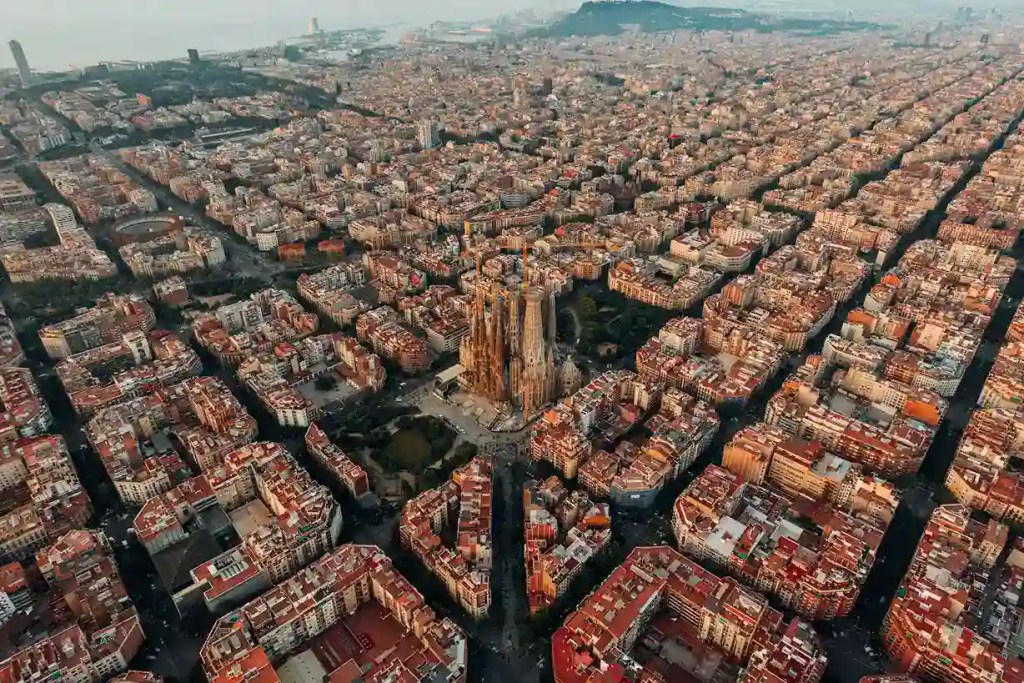 Bovenaanzicht van de stad in artikel: Wat te doen in Barcelona.