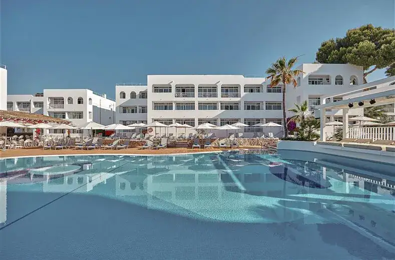 Zwembad in Prinsotel Alba in Cala d'Or